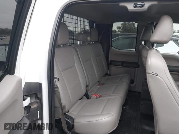 ✅ 2018 Ford F-250 XL • VIN: 1FT7X2A65JEC48077 • Лот: 41552587. Опубликован ранее на IAAI с пробегом 127 887 миль. Бесплатный доступ к архиву аукционных продаж из США и подробный отчёт об истории автомобиля на DreamBid. Изображение 8.