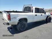 ✅ 2003 Chevrolet Silverado 2500HD LS • VIN: 1GCHK23133F253666 • Lot: 63904645. Listed on Copart with 318,461 mi. Free auction sales archive from the USA and detailed vehicle history report at DreamBid. Image 3.
