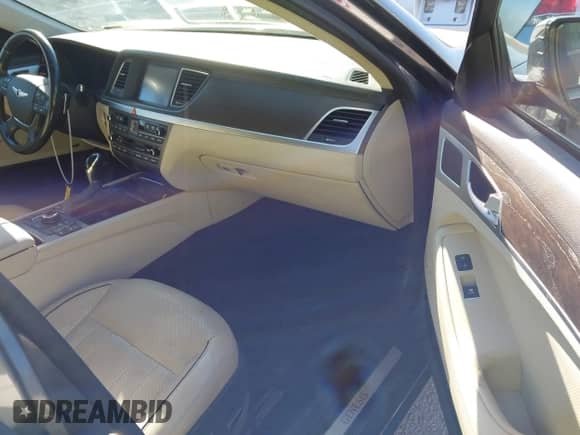 2015 Hyundai Genesis 3.8L z VIN KMHGN4JE6FU084419, wystawiony jako IAAI lot #43476865 z przebiegiem 100 972 mil mil oraz . Historia ofert i sprzedaży dostępna na DreamBid. Obrazek 5.