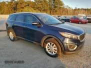 ✅ 2017 Kia Sorento LX • VIN: 5XYPG4A53HG311794 • Lot: 94691145. Listed on Copart with 134,248 mi. Free auction sales archive from the USA and detailed vehicle history report at DreamBid. Image 4.