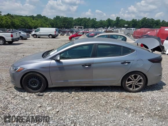 ✅ 2017 Hyundai Elantra Value Edition • VIN: 5NPD84LF6HH108459 • Lot: 42622128. Listed on IAAI with 140,576 mi. Free auction sales archive from the USA and detailed vehicle history report at DreamBid. Image 14.
