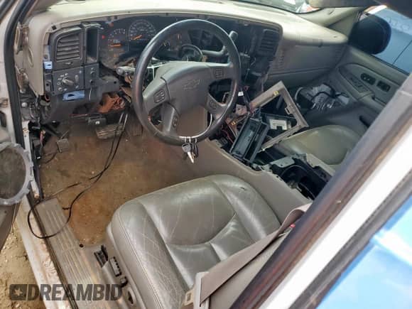 2006 Chevrolet Silverado 1500 LT2 z VIN 2GCEC19T161122198, wystawiony jako Copart lot #67995705 z przebiegiem 89 319 mil mil oraz Szkoda całkowita • Salvage title. Historia ofert i sprzedaży dostępna na DreamBid. Obrazek 8.