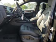 ✅ 2025 Porsche Cayenne • VIN: WP1BA2AY2SDA30469 • Lot: 56524035. Wystawiony na Copart z przebiegiem 6 842 mil. Bezpłatny archiwum sprzedaży aukcyjnych z USA i szczegółowy raport historii pojazdu na DreamBid. Zdjęcie 7.