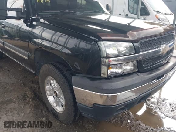 ✅ 2005 Chevrolet Silverado 1500 LS • VIN: 2GCEK13T451287365 • Lot: 43563258. Wystawiony na IAAI z przebiegiem 151 640 mil. Bezpłatny archiwum sprzedaży aukcyjnych z USA i szczegółowy raport historii pojazdu na DreamBid. Zdjęcie 6.