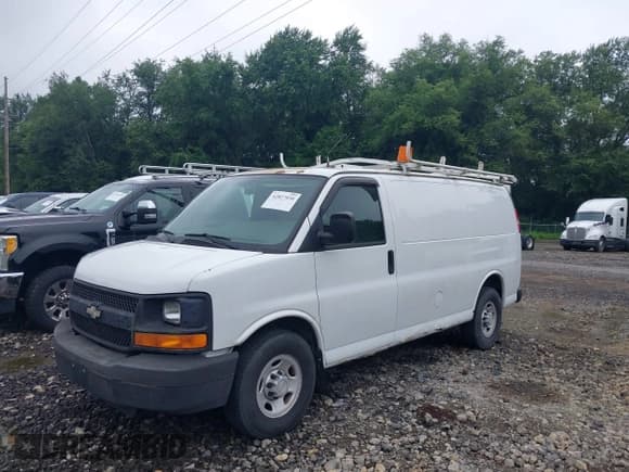 ✅ 2008 Chevrolet Express Cargo • VIN: 1GCGG25C981143334 • Лот: 42827030. Опубликован ранее на IAAI с пробегом 126 361 миль. Бесплатный доступ к архиву аукционных продаж из США и подробный отчёт об истории автомобиля на DreamBid. Изображение 6.