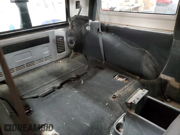 ✅ 2008 Jeep Wrangler X • VIN: 1J4FZ24138L526514 • Lot: 72569194. Listed on Copart with 216,928 mi. Free auction sales archive from the USA and detailed vehicle history report at DreamBid. Image 10.