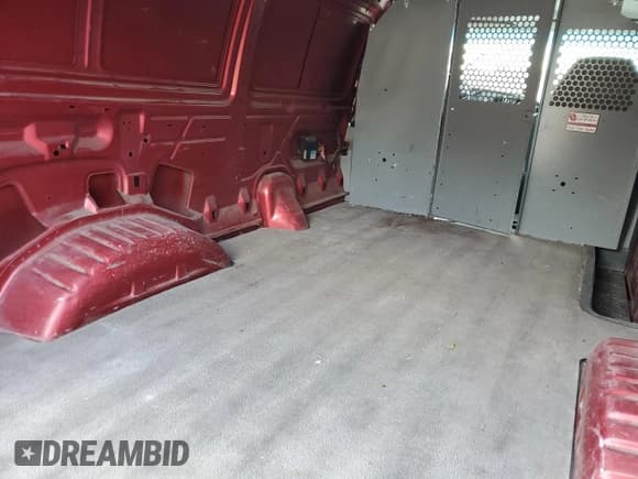 ✅ 2002 Ford Econoline Cargo • VIN: 1FTNE24292HA19844 • Lot: 58756785. Wystawiony na Copart z przebiegiem 256 033 mil. Bezpłatny archiwum sprzedaży aukcyjnych z USA i szczegółowy raport historii pojazdu na DreamBid. Zdjęcie 11.