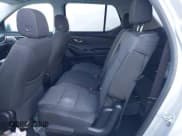 ✅ 2021 Chevrolet Traverse LS • VIN: 1GNEVFKWXMJ135294 • Lot: 43490008. Wystawiony na IAAI z przebiegiem 71 281 mil. Bezpłatny archiwum sprzedaży aukcyjnych z USA i szczegółowy raport historii pojazdu na DreamBid. Zdjęcie 8.