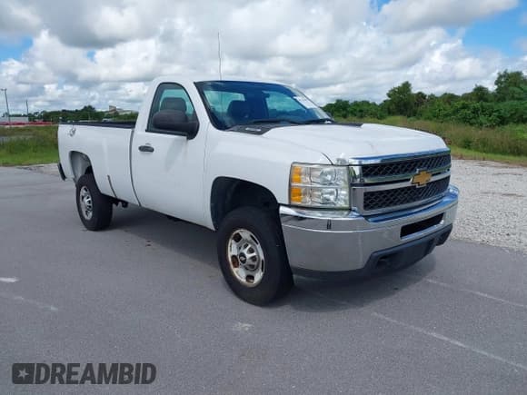 ✅ 2013 Chevrolet Silverado 2500HD Work Truck • VIN: 1GC0CVCG7DF156942 • Lot: 42725390. Wystawiony na IAAI z przebiegiem 177 154 mil. Bezpłatny archiwum sprzedaży aukcyjnych z USA i szczegółowy raport historii pojazdu na DreamBid. Zdjęcie 1.