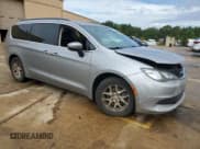 ✅ 2020 Chrysler Voyager LXi • VIN: 2C4RC1DG6LR264507 • Лот: 84427525. Опубликован ранее на Copart с пробегом 245 271 миль. Бесплатный доступ к архиву аукционных продаж из США и подробный отчёт об истории автомобиля на DreamBid. Изображение 4.