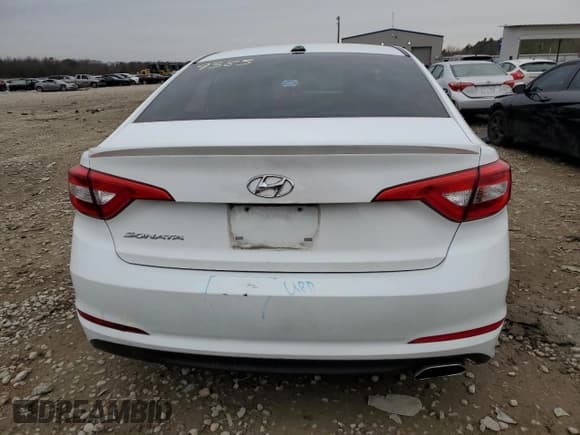 ✅ 2016 Hyundai Sonata SE • VIN: 5NPE24AF8GH405630 • Lot: 37960243. Listed on Copart with 113,381 mi. Free auction sales archive from the USA and detailed vehicle history report at DreamBid. Image 6.