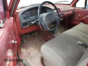 ✅ 1992 Ford F-150 S • VIN: 1FTEX15Y2NKA85618 • Lot: 59174635. Wystawiony na Copart z przebiegiem 269 186 mil. Bezpłatny archiwum sprzedaży aukcyjnych z USA i szczegółowy raport historii pojazdu na DreamBid. Zdjęcie 8.