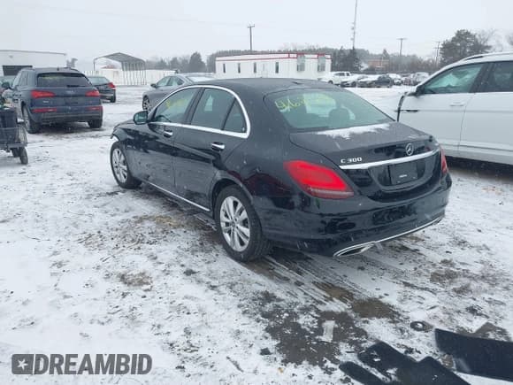 ✅ 2020 Mercedes-Benz C 300 • VIN: WDDWF8EB0LR560804 • Lot: 41620613. Wystawiony na IAAI z przebiegiem 48 555 mil. Bezpłatny archiwum sprzedaży aukcyjnych z USA i szczegółowy raport historii pojazdu na DreamBid. Zdjęcie 3.