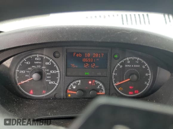 ✅ 2018 Ram ProMaster Cargo • VIN: 3C6TRVAG6JE103192 • Lot: 71173695. Wystawiony na Copart z przebiegiem 186 931 mil. Bezpłatny archiwum sprzedaży aukcyjnych z USA i szczegółowy raport historii pojazdu na DreamBid. Zdjęcie 9.