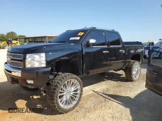 ✅ 2013 Chevrolet Silverado 1500 LT • VIN: 3GCPKSE74DG332096 • Lot: 69195824. Listed on Copart with 195,184 mi. Free auction sales archive from the USA and detailed vehicle history report at DreamBid. Image 1.