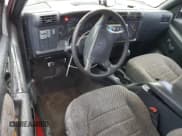 ✅ 1997 Chevrolet S-10 LS • VIN: 1GCCS19X8VK107936 • Лот: 86288304. Опубликован ранее на Copart с пробегом 369 523 миль. Бесплатный доступ к архиву аукционных продаж из США и подробный отчёт об истории автомобиля на DreamBid. Изображение 8.