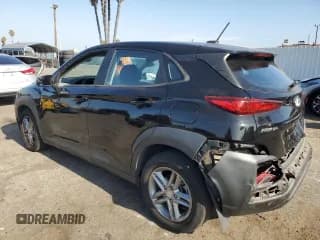 ✅ 2020 Hyundai Kona SE • VIN: KM8K12AA8LU449010 • Лот: 66320964. Опубликован ранее на Copart с пробегом 38 552 миль. Бесплатный доступ к архиву аукционных продаж из США и подробный отчёт об истории автомобиля на DreamBid. Изображение 2.