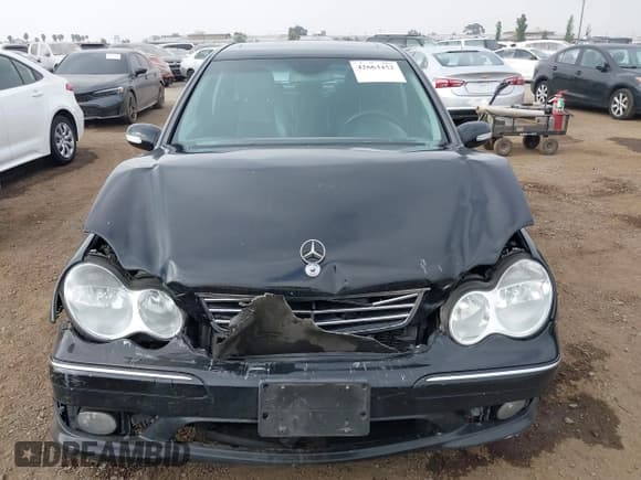 ✅ 2006 Mercedes-Benz C 230 Sport • VIN: WDBRF52H46A839415 • Lot: 42663452. Wystawiony na IAAI z przebiegiem 248 050 mil. Bezpłatny archiwum sprzedaży aukcyjnych z USA i szczegółowy raport historii pojazdu na DreamBid. Zdjęcie 12.