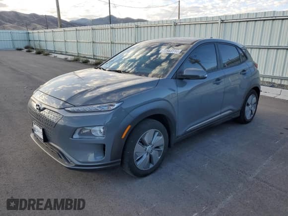 ✅ 2021 Hyundai Kona Limited • VIN: KM8K33AG5MU113756 • Лот: 72983114. Опубликован ранее на Copart с пробегом 26 905 миль. Бесплатный доступ к архиву аукционных продаж из США и подробный отчёт об истории автомобиля на DreamBid. Изображение 1.
