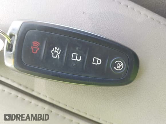 ✅ 2011 Lincoln MKX • VIN: 2LMDJ6JK7BBJ19053 • Lot: 42561653. Listed on IAAI with 129,698 mi. Free auction sales archive from the USA and detailed vehicle history report at DreamBid. Image 11.