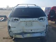 ✅ 2019 Toyota RAV4 XLE • VIN: 2T3W1RFV7KC025699 • Lot: 43616008. Wystawiony na IAAI z przebiegiem 106 677 mil. Bezpłatny archiwum sprzedaży aukcyjnych z USA i szczegółowy raport historii pojazdu na DreamBid. Zdjęcie 17.