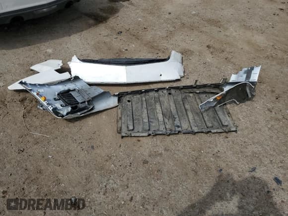 ✅ 2015 Cadillac ATS Standard RWD • VIN: 1G6AA5RX4F0100760 • Lot: 67127495. Listed on Copart with 56,935 mi. Free auction sales archive from the USA and detailed vehicle history report at DreamBid. Image 12.