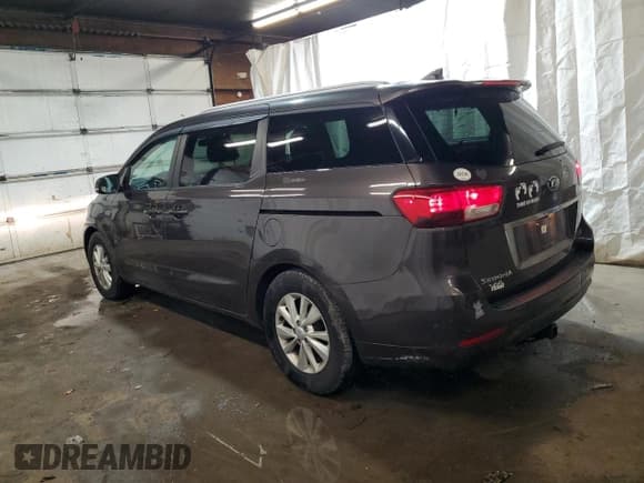 ✅ 2017 Kia Sedona LX • VIN: KNDMB5C1XH6270343 • Lot: 93687635. Wystawiony na Copart z przebiegiem 102 855 mil. Bezpłatny archiwum sprzedaży aukcyjnych z USA i szczegółowy raport historii pojazdu na DreamBid. Zdjęcie 2.