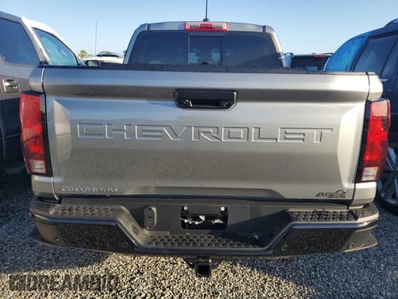 ✅ 2024 Chevrolet Colorado 2WD Work Truck • VIN: 1GCPSBEKXR1172493 • Лот: 73701594. Опубликован ранее на Copart с пробегом 2 651 миль. Бесплатный доступ к архиву аукционных продаж из США и подробный отчёт об истории автомобиля на DreamBid. Изображение 6.