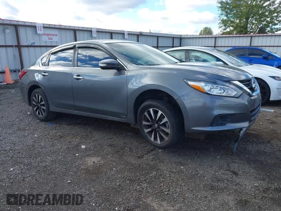 ✅ 2018 Nissan Altima SV • VIN: 1N4AL3APXJC270514 • Лот: 43548072. Опубликован ранее на IAAI с пробегом 128 296 миль. Бесплатный доступ к архиву аукционных продаж из США и подробный отчёт об истории автомобиля на DreamBid. Изображение 1.