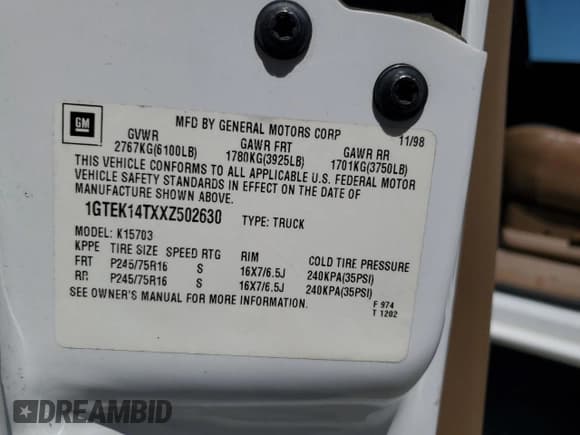 ✅ 1999 GMC Sierra 1500 SLE • VIN: 1GTEK14TXXZ502630 • Лот: 57312095. Опубликован ранее на Copart с пробегом 74 699 миль. Бесплатный доступ к архиву аукционных продаж из США и подробный отчёт об истории автомобиля на DreamBid. Изображение 13.