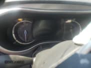 ✅ 2018 Chrysler Pacifica Hybrid Limited • VIN: 2C4RC1N71JR213170 • Lot: 71901575. Wystawiony na Copart z przebiegiem Nie podano. Bezpłatny archiwum sprzedaży aukcyjnych z USA i szczegółowy raport historii pojazdu na DreamBid. Zdjęcie 9.