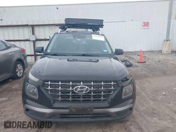 ✅ 2021 Hyundai Venue SEL • VIN: KMHRC8A33MU072780 • Lot: 41319259. Listed on IAAI with 100,756 mi. Free auction sales archive from the USA and detailed vehicle history report at DreamBid. Image 13.