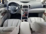 ✅ 2009 Toyota Venza • VIN: 4T3ZK11A19U008213 • Лот: 54328305. Опубликован ранее на Copart с пробегом 220 625 миль. Бесплатный доступ к архиву аукционных продаж из США и подробный отчёт об истории автомобиля на DreamBid. Изображение 8.