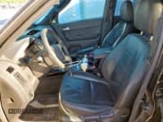 ✅ 2012 Ford Escape Limited • VIN: 1FMCU0EG9CKB16504 • Lot: 85679805. Wystawiony na Copart z przebiegiem 137 904 mil. Bezpłatny archiwum sprzedaży aukcyjnych z USA i szczegółowy raport historii pojazdu na DreamBid. Zdjęcie 7.