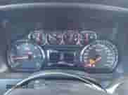 2019 Chevrolet Silverado 1500 LT z VIN 2GCRCPEC4K1119591, wystawiony jako IAAI lot #43316471 z przebiegiem 36 980 mil mil oraz . Historia ofert i sprzedaży dostępna na DreamBid. Obrazek 7.