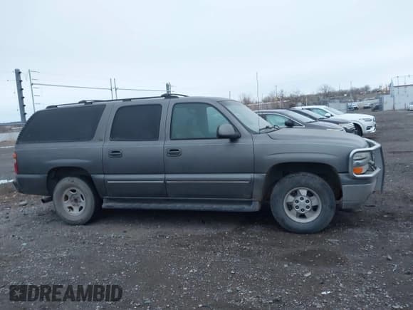 ✅ 2001 Chevrolet Suburban LS • VIN: 3GNFK16T41G243519 • Лот: 41094019. Опубликован ранее на IAAI с пробегом 220 640 миль. Бесплатный доступ к архиву аукционных продаж из США и подробный отчёт об истории автомобиля на DreamBid. Изображение 14.