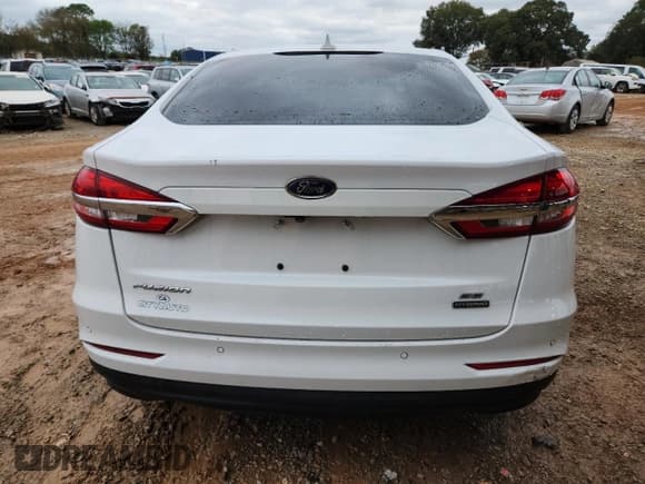 ✅ 2020 Ford Fusion SE • VIN: 3FA6P0LU7LR173531 • Lot: 89674385. Wystawiony na Copart z przebiegiem 108 046 mil. Bezpłatny archiwum sprzedaży aukcyjnych z USA i szczegółowy raport historii pojazdu na DreamBid. Zdjęcie 6.