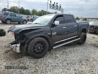2017 Ram 1500 Limited z VIN 1C6RR7PTXHS592620, wystawiony jako Copart lot #84221385 z przebiegiem 264 428 mil mil oraz Szkoda całkowita • Salvage title. Historia ofert i sprzedaży dostępna na DreamBid. Obrazek 1.