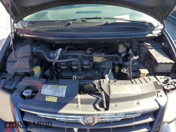 ✅ 2007 Chrysler Town & Country Touring • VIN: 2A4GP54L37R134362 • Lot: 85849135. Listed on Copart with 198,874 mi. Free auction sales archive from the USA and detailed vehicle history report at DreamBid. Image 12.