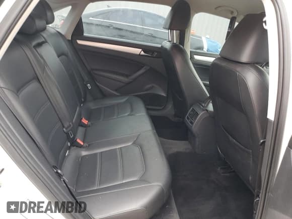 ✅ 2013 Volkswagen Passat SE • VIN: 1VWBP7A39DC096590 • Lot: 82689945. Listed on Copart with 151,870 mi. Free auction sales archive from the USA and detailed vehicle history report at DreamBid. Image 10.