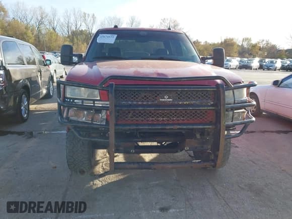 ✅ 2005 Chevrolet Silverado 1500 LS • VIN: 2GCEK13TX51375501 • Lot: 43674575. Listed on IAAI with 326,183 mi. Free auction sales archive from the USA and detailed vehicle history report at DreamBid. Image 6.
