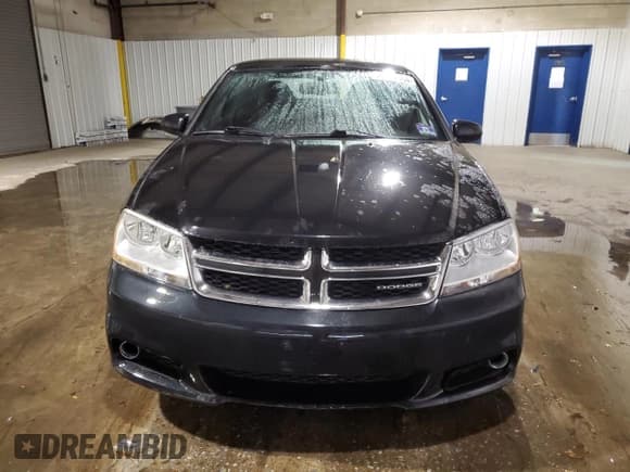 ✅ 2011 Dodge Avenger Lux • VIN: 1B3BD2FG3BN506264 • Лот: 78677454. Опубликован ранее на Copart с пробегом 169 826 миль. Бесплатный доступ к архиву аукционных продаж из США и подробный отчёт об истории автомобиля на DreamBid. Изображение 5.