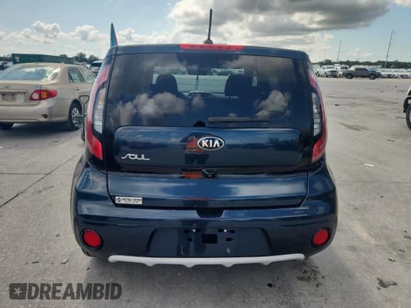 ✅ 2019 Kia Soul + • VIN: KNDJP3A56K7660131 • Lot: 85552785. Listed on Copart with 137,785 mi. Free auction sales archive from the USA and detailed vehicle history report at DreamBid. Image 6.