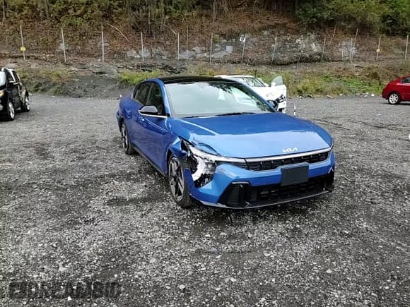 ✅ 2025 Kia K4 GT-Line • VIN: 3KPFW4DE6SE102287 • Lot: 86514295. Wystawiony na Copart z przebiegiem 5 513 mil. Bezpłatny archiwum sprzedaży aukcyjnych z USA i szczegółowy raport historii pojazdu na DreamBid. Zdjęcie 13.