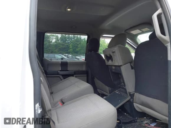 ✅ 2017 Ford F-250 Lariat • VIN: 1FT7W2B6XHED69215 • Lot: 42473798. Wystawiony na IAAI z przebiegiem 158 697 mil. Bezpłatny archiwum sprzedaży aukcyjnych z USA i szczegółowy raport historii pojazdu na DreamBid. Zdjęcie 8.