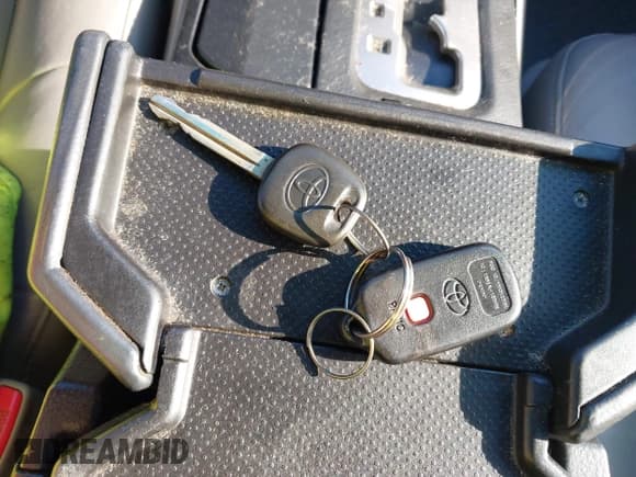 ✅ 2007 Toyota 4Runner SR5 • VIN: JTEBT14R478040653 • Lot: 42288793. Listed on IAAI with 114,067 mi. Free auction sales archive from the USA and detailed vehicle history report at DreamBid. Image 11.