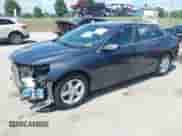 2019 Chevrolet Malibu LS z VIN 1G1ZC5ST2KF185521, wystawiony jako IAAI lot #42604387 z przebiegiem 128 277 mil mil oraz . Historia ofert i sprzedaży dostępna na DreamBid. Obrazek 2.