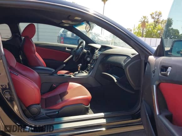 2013 Hyundai Genesis Coupe Track с VIN KMHHU6KJ6DU089065, выставлен на аукционе IAAI как лот 42224509 с пробегом 104 918 миль миль и . История ставок и продаж доступна на DreamBid. Изображение 5.