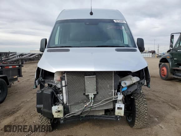✅ 2019 Mercedes-Benz Sprinter Cargo • VIN: W1W4EBVY6KT017162 • Lot: 48704665. Listed on Copart with 30,575 mi. Free auction sales archive from the USA and detailed vehicle history report at DreamBid. Image 5.