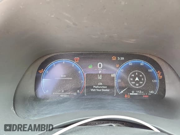 ✅ 2024 Toyota Highlander LE • VIN: 5TDKDRBH0RS561538 • Lot: 70194845. Wystawiony na Copart z przebiegiem 15 722 mil. Bezpłatny archiwum sprzedaży aukcyjnych z USA i szczegółowy raport historii pojazdu na DreamBid. Zdjęcie 9.